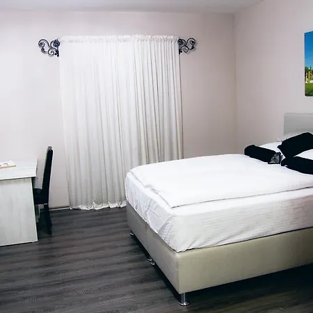 Bakarni Lonac * Brčko